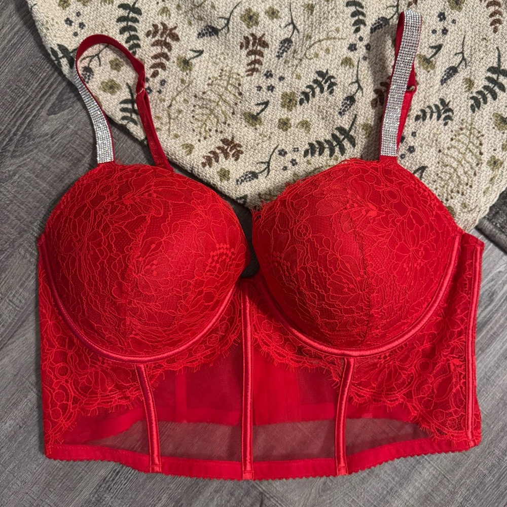 Victoria Secret Lipstick Red Corset Push-Up Bra Bustier Top. Size 38d.
